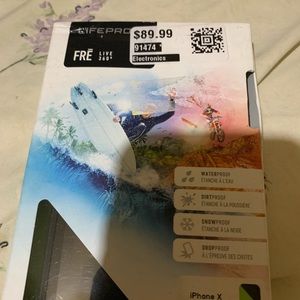 Like new life proof iPhone X case